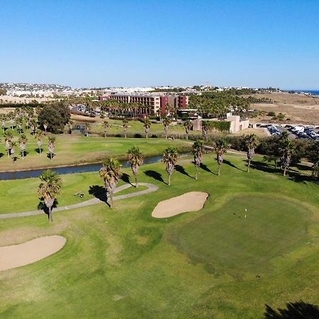 Ambassador Salgados Beach Suites Albufeira Kültér fotó